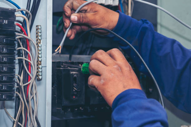 Best Circuit Breaker Repair  in Sisters, OR